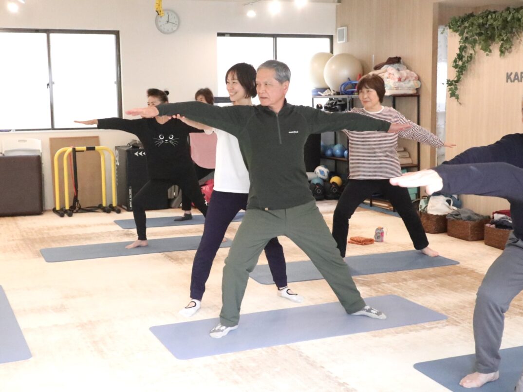 姿勢改善　草加　セミパーソナルトレーニング